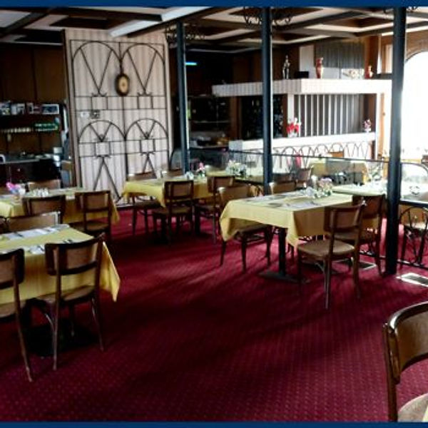 La Gondola dining room set for guests
